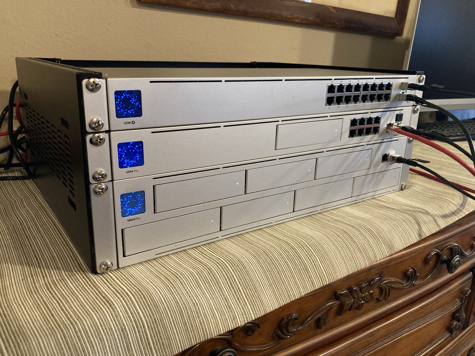 Network switches and storage equipment